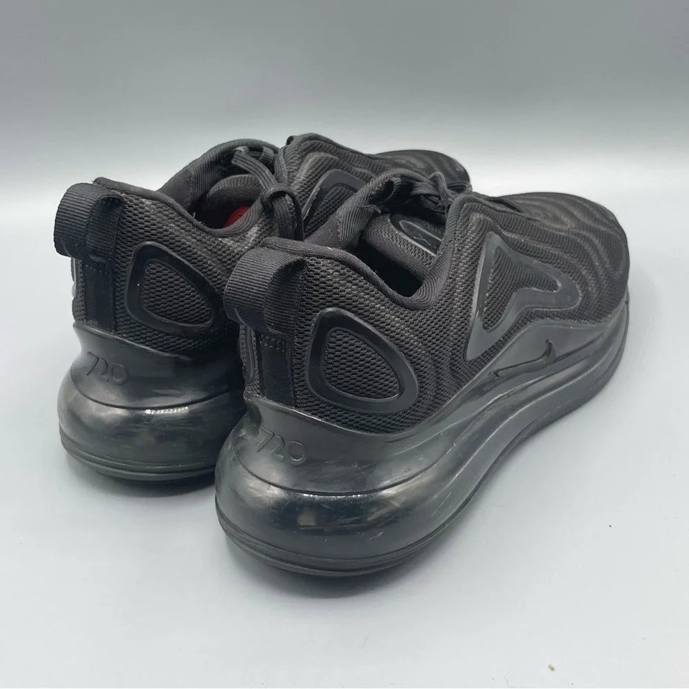 Nike‎ Air Max 720 in the 'Triple Black'